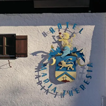Gastehaus Maria Theresia Garni 3*