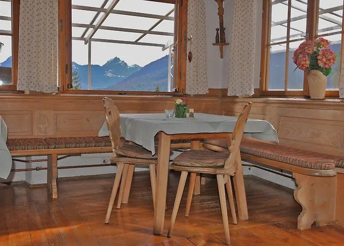 Gastehaus Maria Theresia Garni Hotel 3*