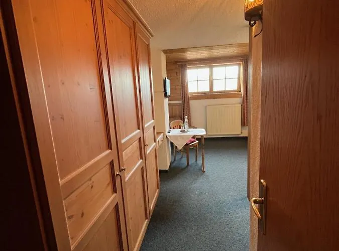Gastehaus Maria Theresia Garni 3*