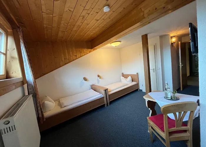 Gastehaus Maria Theresia Garni Hotel 3*