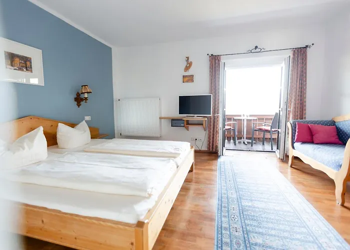 Gastehaus Maria Theresia Garni 3*